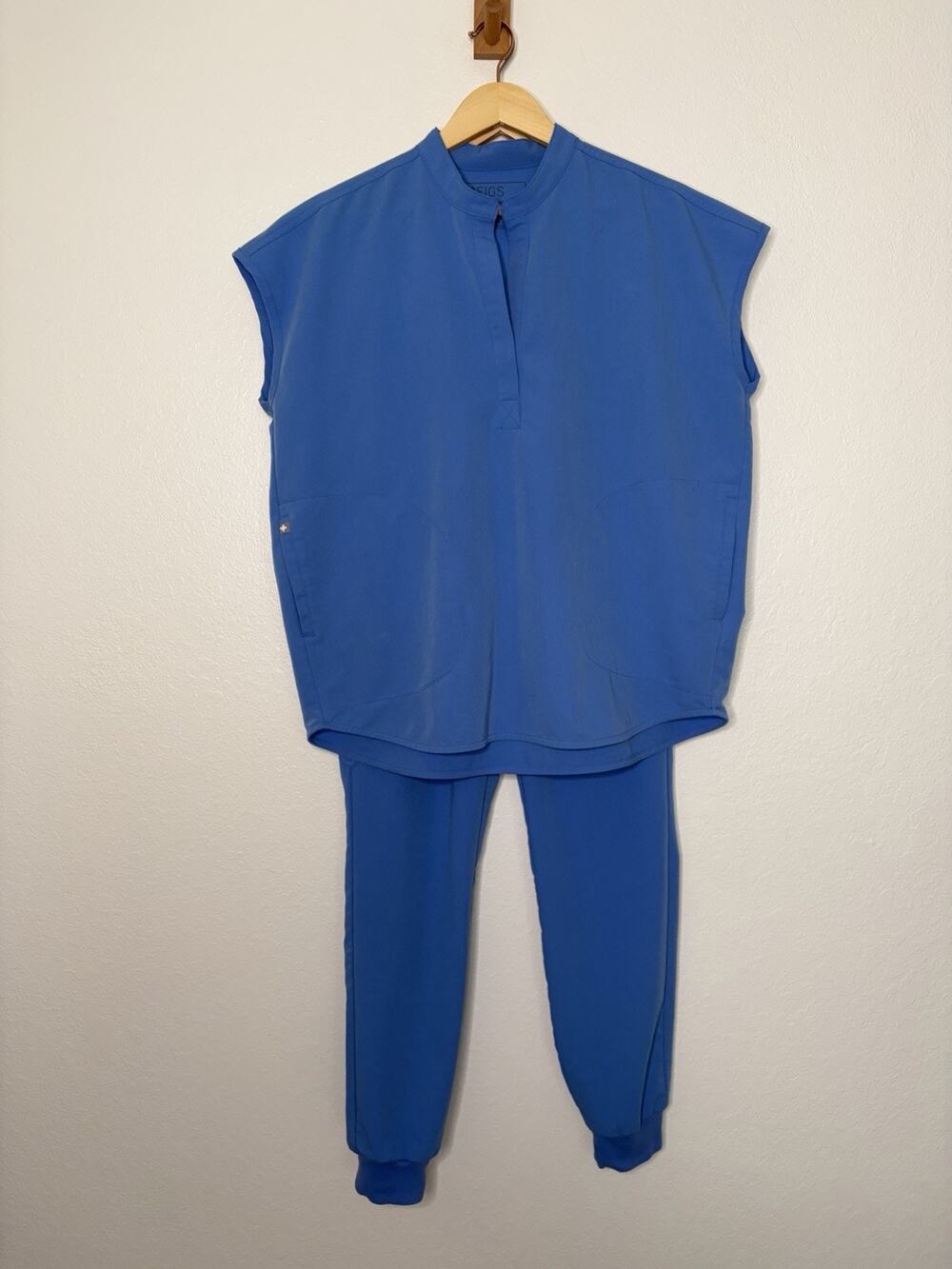 Figs Rafaela Oversized Scrub Top Zamora Jogger Scrub Set Size Small/Small Tall